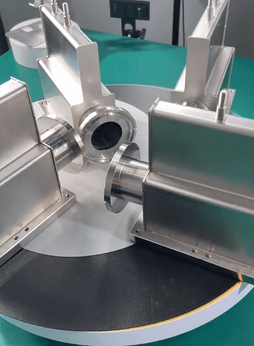 Finished Vacuum-Brazed Assembly of 304 Stainless Steel Vacuum Chamber & Flange Components Hero 1