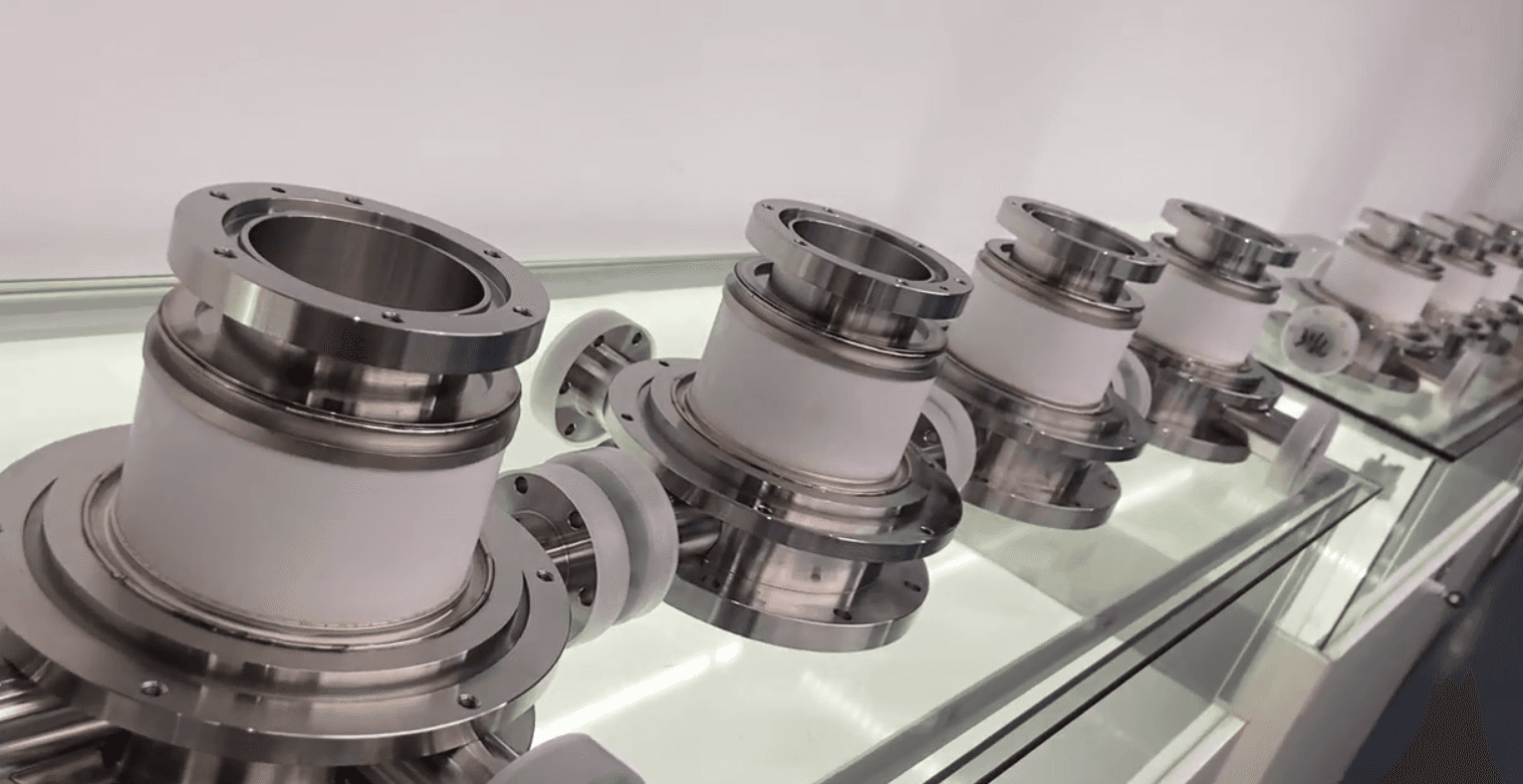 Vacuum Brazing of 316L Stainless Steel to Ceramic Hero 1